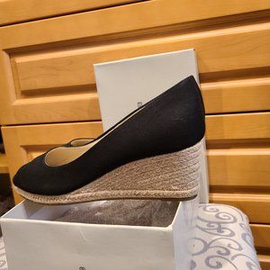 NIB Bandolino Wedge Espadrilles - NEVER WORN